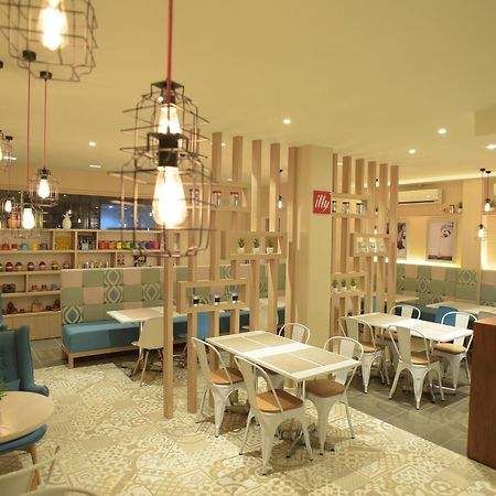Laoag Parklane Hotel Eksteriør bilde